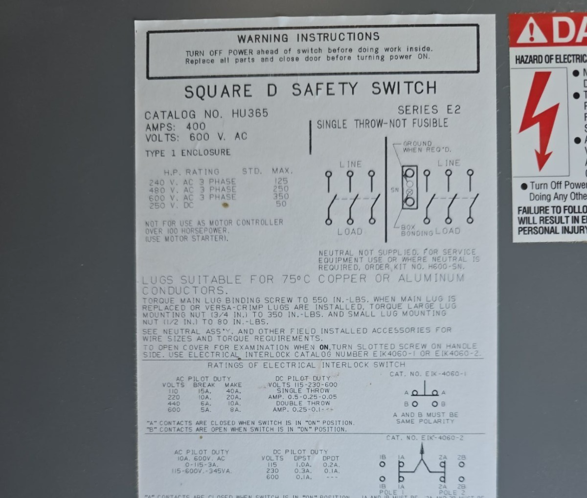 Square D HU365 Safety Disconnect Switch 400A 3P 600V Type 1 Indoor 400 Amp Used
