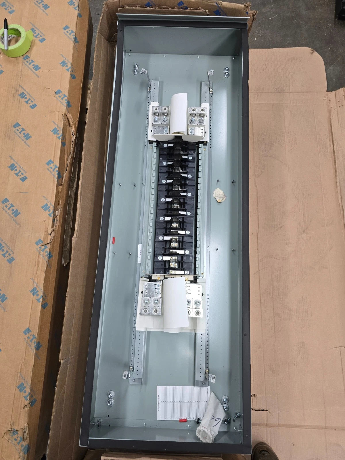 Eaton PRL2X Panelboard 400A 480/277V 3PH 4W 400 Amp 42 Cir MLO Panel 3R Encl New New