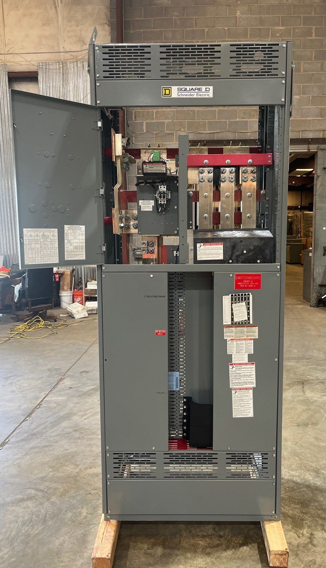 Sq D QED Switchboard 1600A 480/277V 3PH 4W 24 Space 1600 Amp Panel Main Lug Used