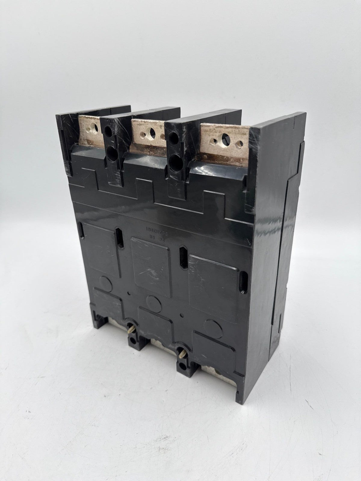 GE TJL4V2603 Circuit Breaker 300A 3P 600V 3PH TJL 300 Amp 3 Pole VersaTrip T4VT Used