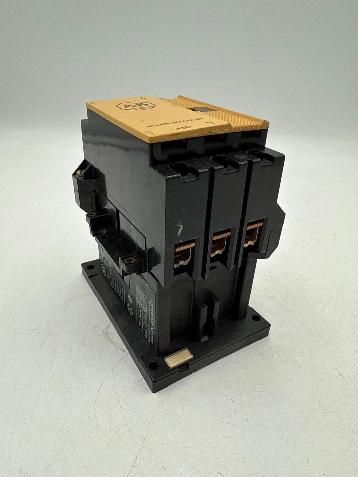 Allen Bradley 100-A60ND3 Contactor 60A 3P 600V 3PH A60 Coil 110/120V Used