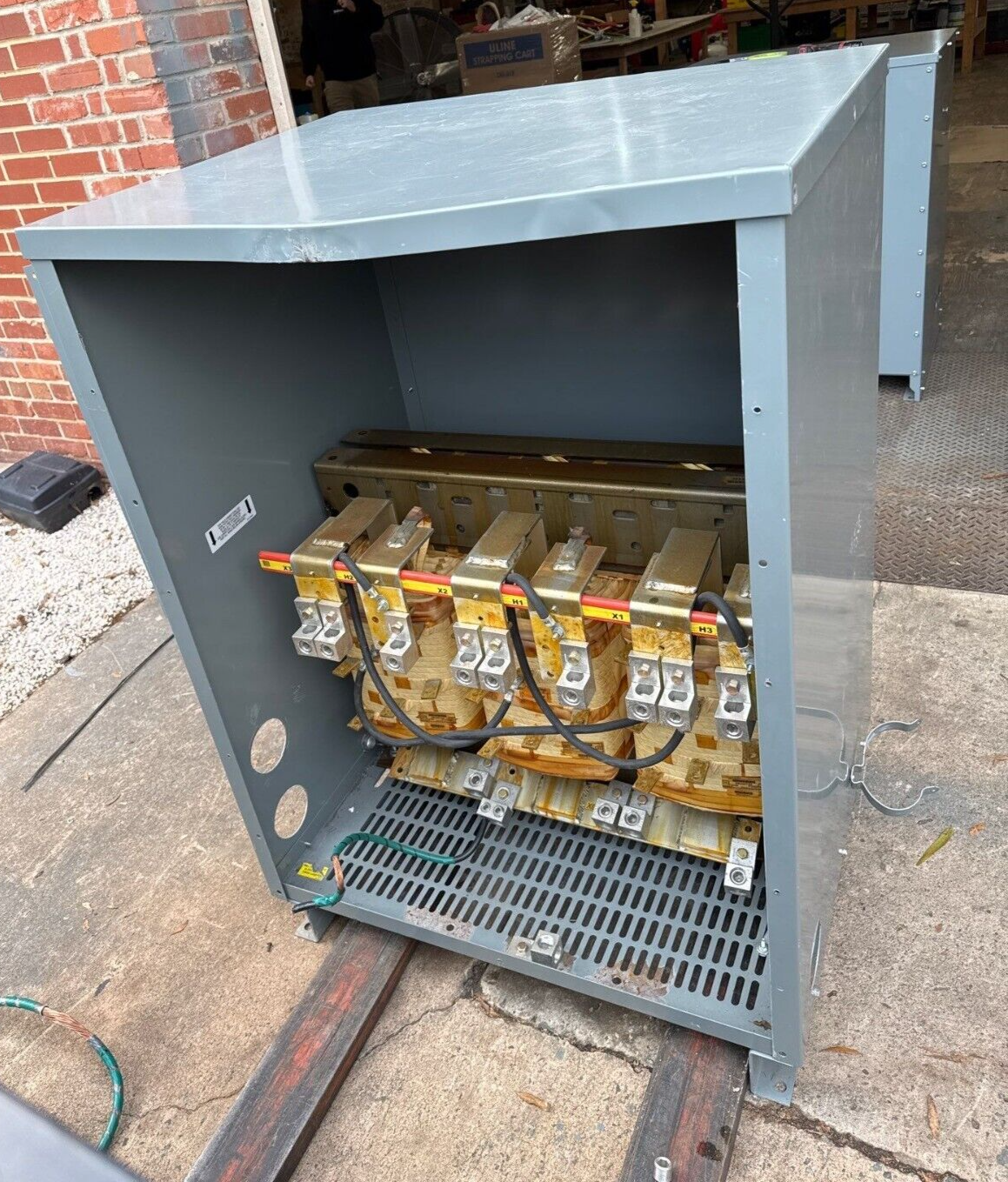 Square D EE225T3H Used