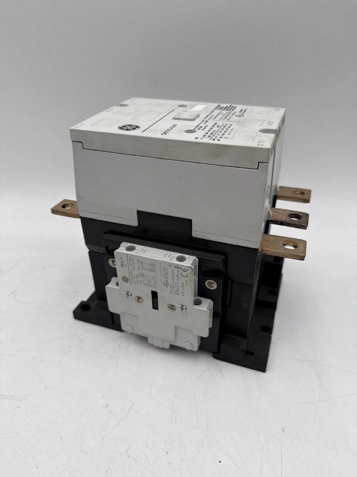 GE CK75CA300 Contactor 150A 3P 600V 3PH 125HP Coil 110/120V C12168J Used
