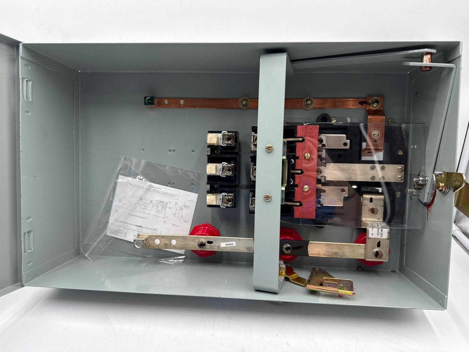 Eaton P3F321RGN Pow-R-Way III Busway Switch Bus Plug 30A 3PH 120/208V 4W Fusible New