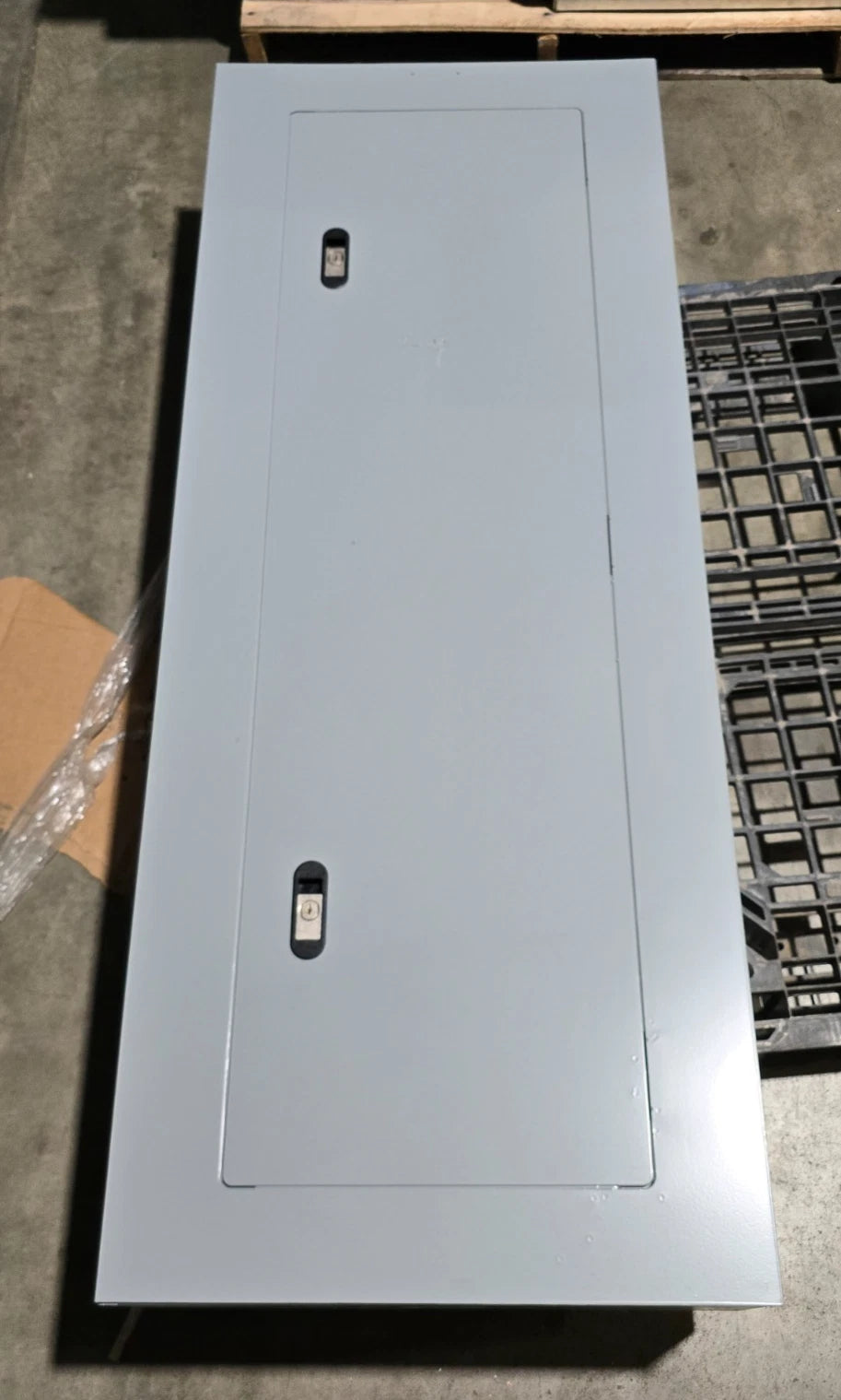 Siemens P3 Panelboard 800A 480V 3P 3W P3X56ML800ATS MLO Panel 800 Amp New