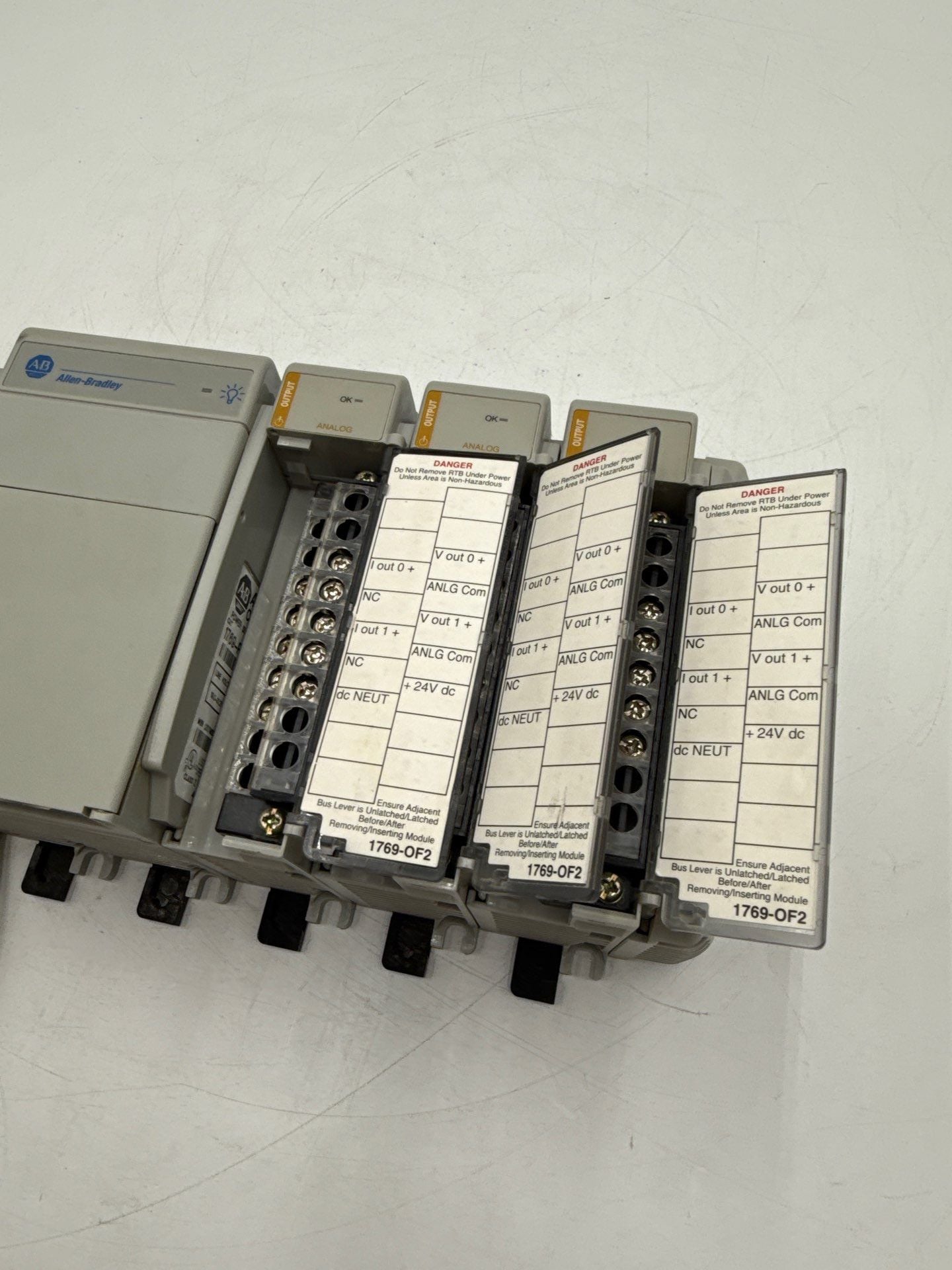 Allen Bradley 1769-PB4 Compact I/O Power Supply 1769-OF2 Output Module 1769-ECR Used