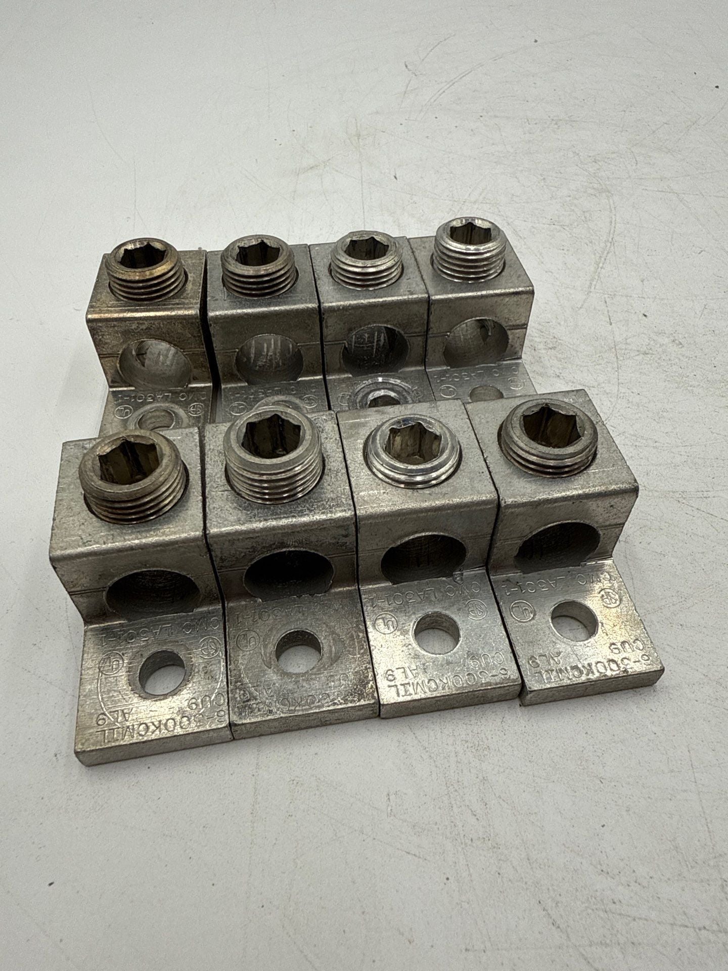 8PC CMC LA301-1 Aluminum Mechanical Lug 6-300 kcmil 1-Hole CU9-AL9 Used