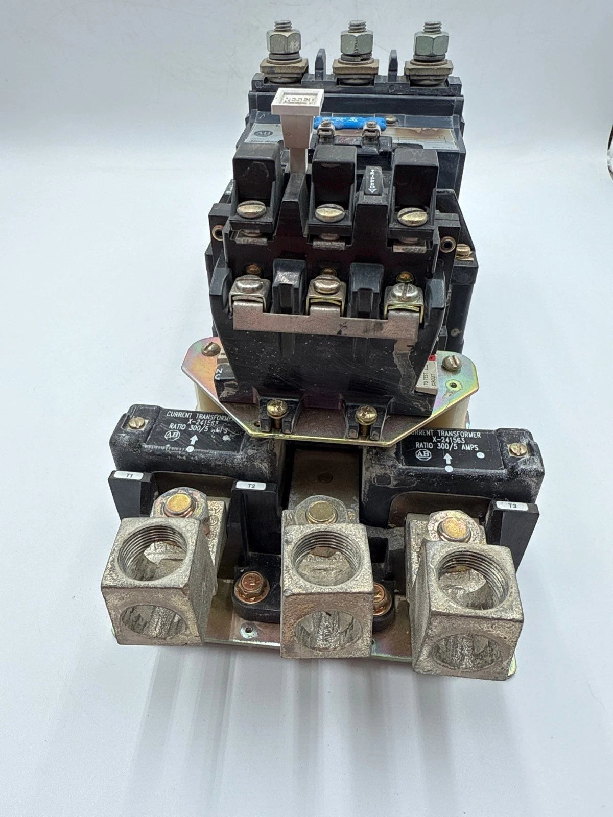 Allen Bradley 509-FOD Starter Size 5 270A 3P 600V 3PH 200HP Coil 110/120V Open Used