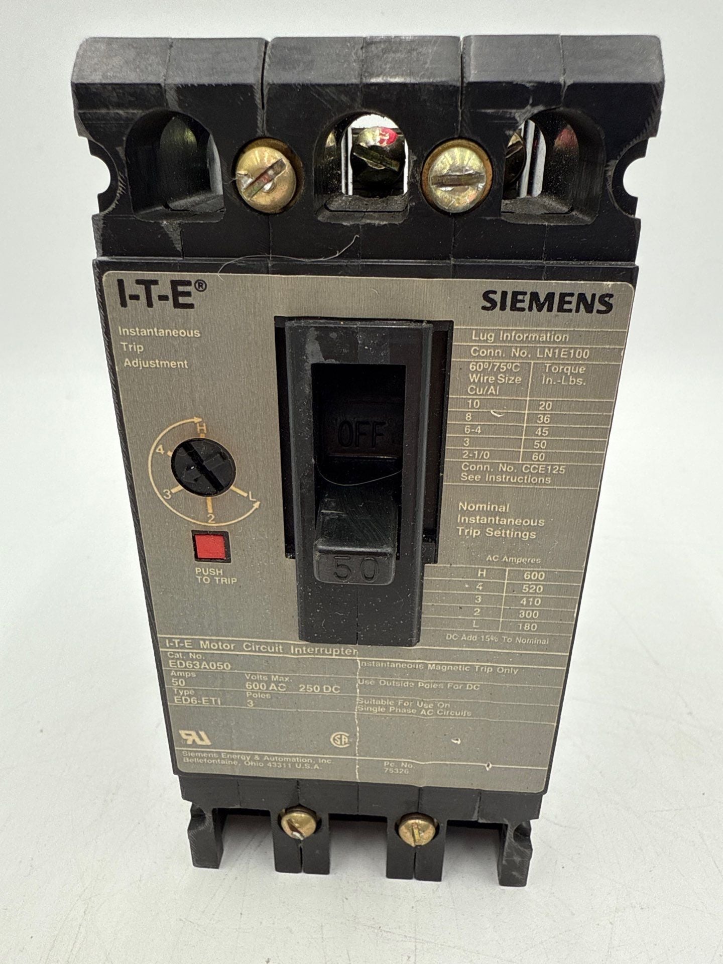 Siemens ED63A050 Circuit Breaker 50A 3P 600V 3PH ED6 3 Pole 50 Amp Gray New