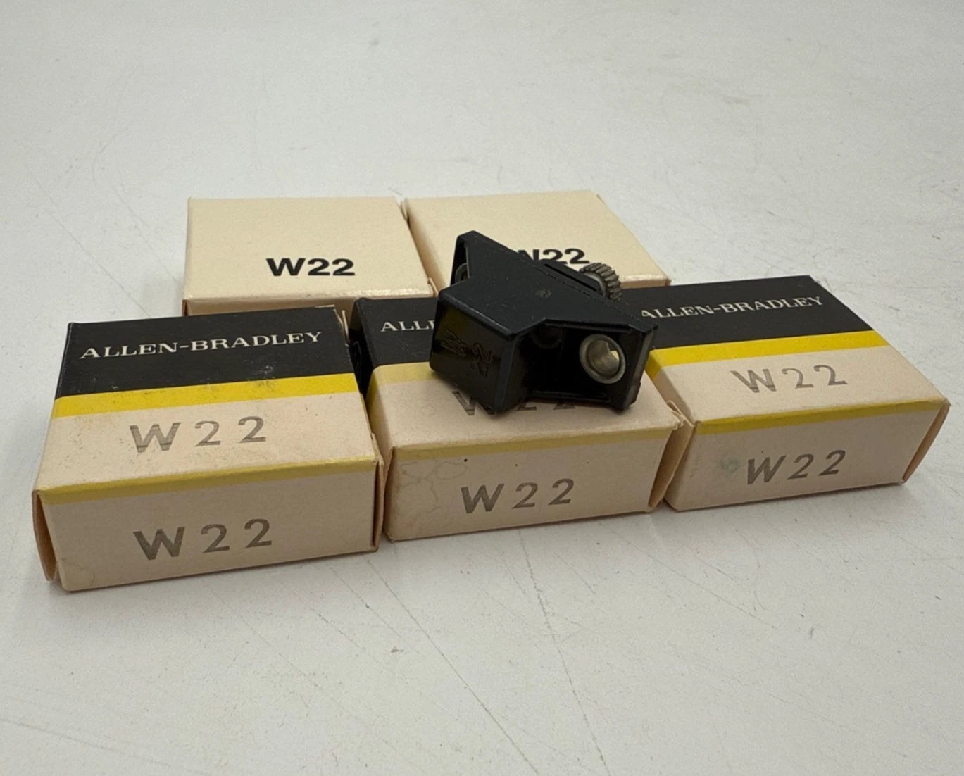 5PC Lot Allen Bradley W22 Thermal Overload Relay Heater Element Unit W-22 0.6Amp New