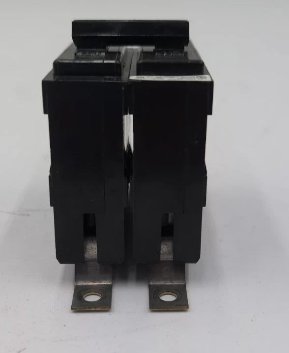 Eaton Cutler Hammer BAB2015H Circuit Breaker 15A 2P 240V 1 PH 15 AMP Bolt On Used