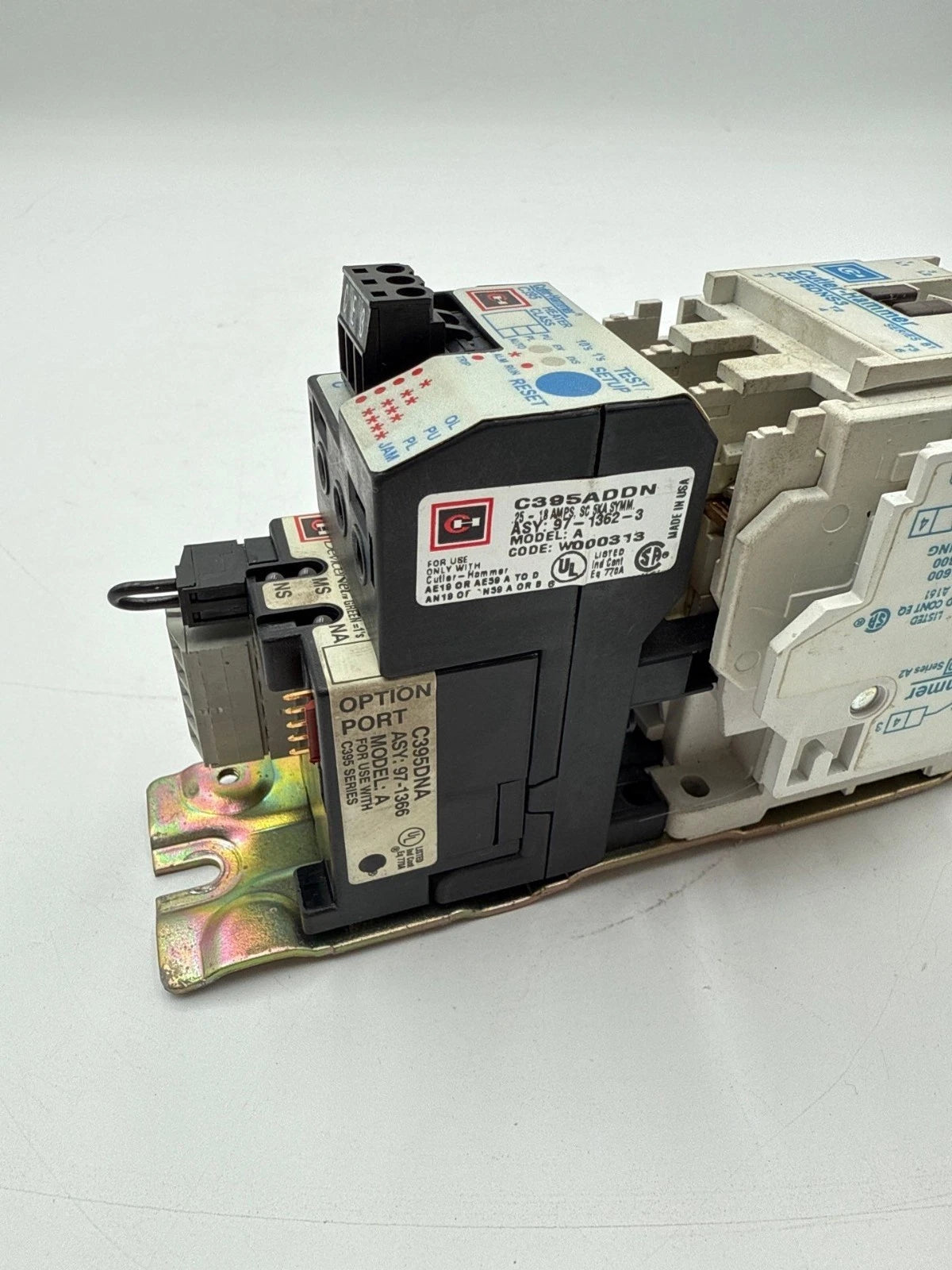 Cutler Hammer CE15DNS3 Starter 18A 3P Coil 110/120V Overload Relay C395ADDN Used