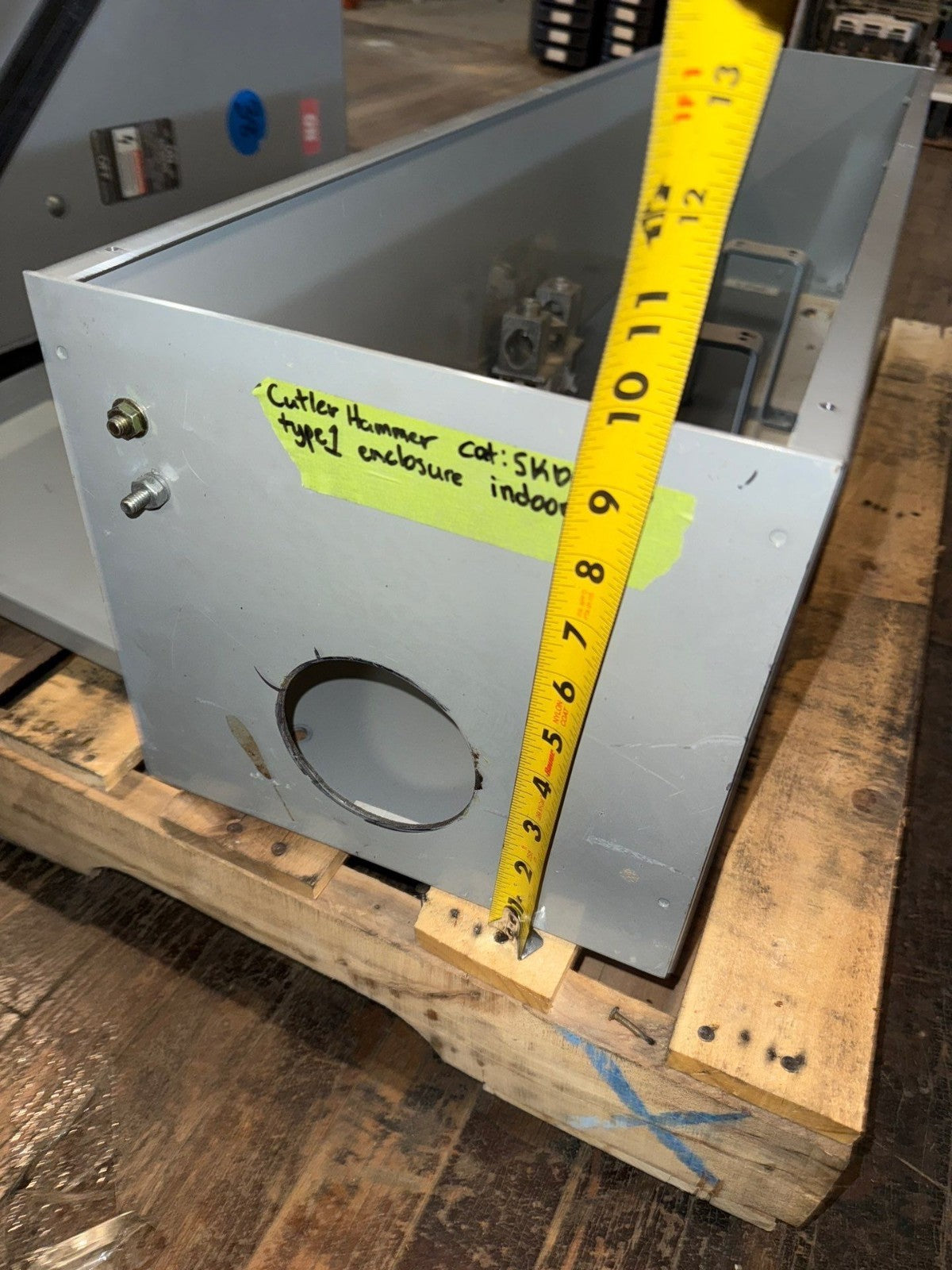 Cutler Hammer SKDN400 Circuit Breaker Enclosure 400A 600V HKD KD KDB DK Frame