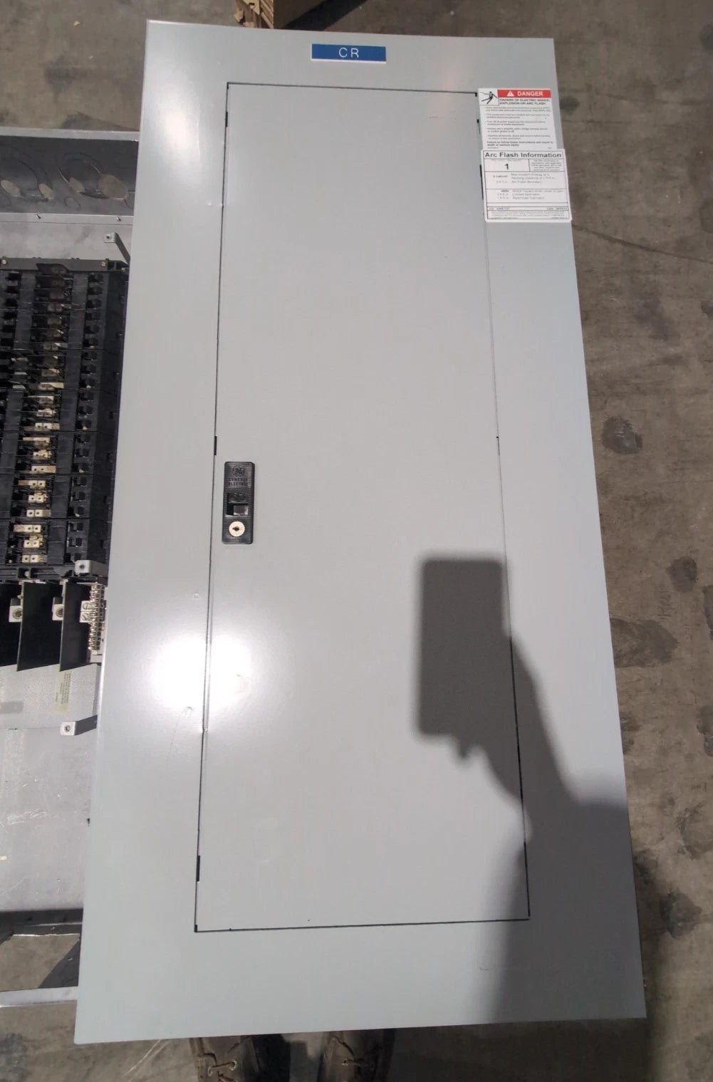 GE AEF3182BB Panelboard 225A 480/277V 3PH 4W 18 Cir MCB Panel 225 Amp TFJ236225 Used