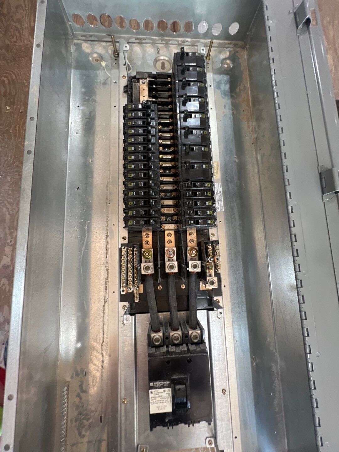 Square D NQOD Panelboard 150A 208Y/120V 3PH 4W 42 Circuit Main Q2L3150 MCB P256 Used