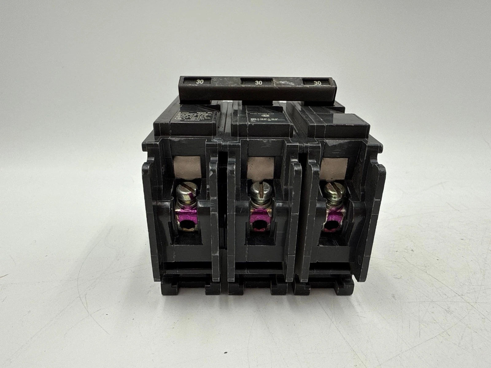 Siemens B330 Circuit Breaker 30A 3P 240V 3PH BL 30 Amp 3 Pole Bolt On Used