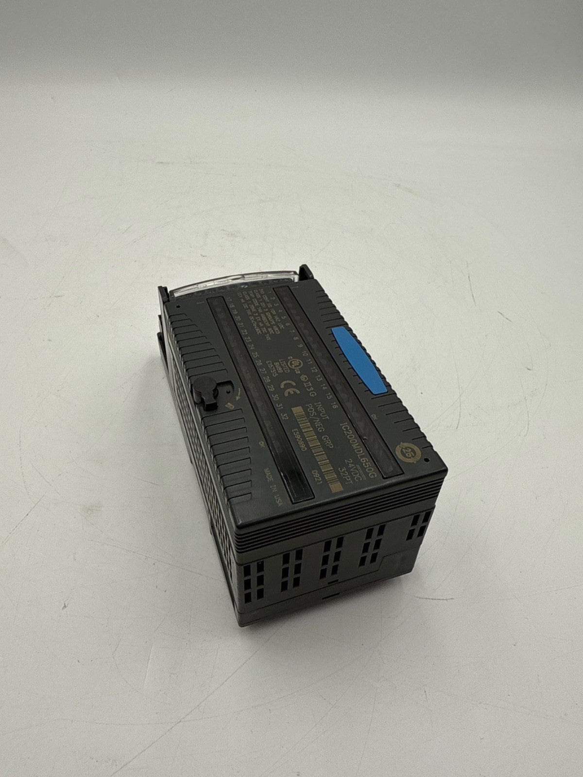 GE Fanuc IC200MDL650G VersaMax Input Module 24VDC 32 Point With Base Used
