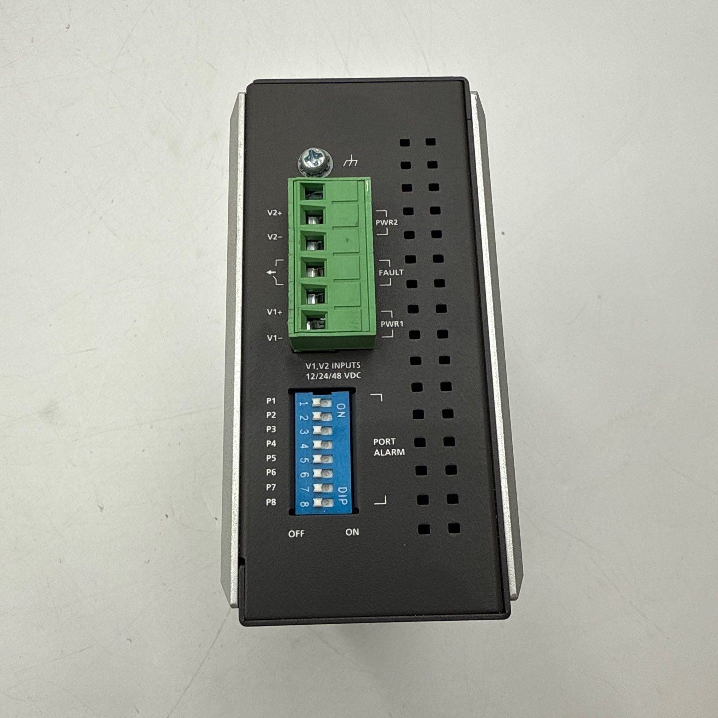 MOXA EDS-308 8-Port Unmanaged Ethernet Switch Rev 3.0.0 3093000000365 24VDC 1A Used