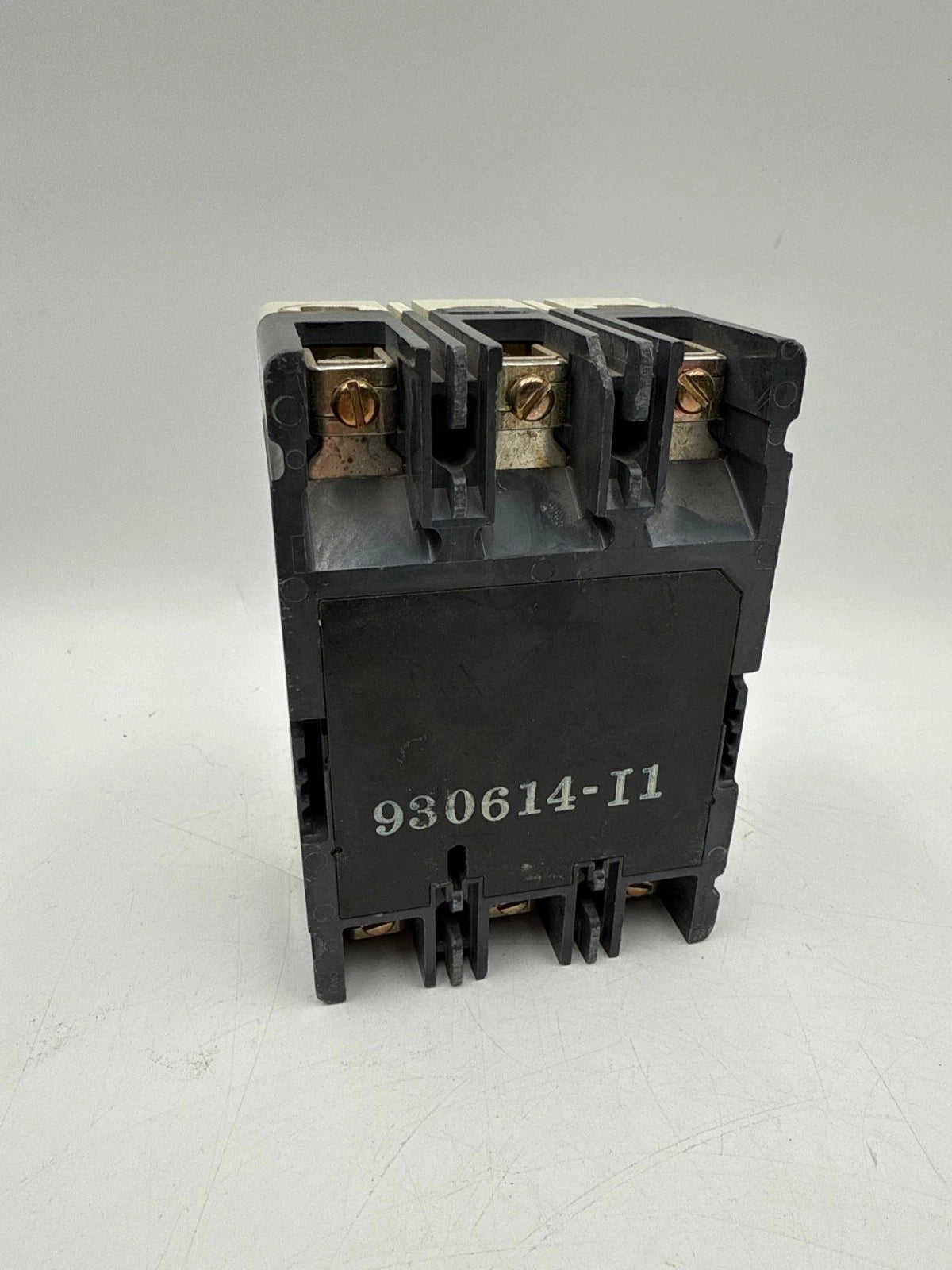 Westinghouse HFD3030L Circuit Breaker 30A 3P 600V 3PH HFD Bolt On 30 Amp 3 Pole Used