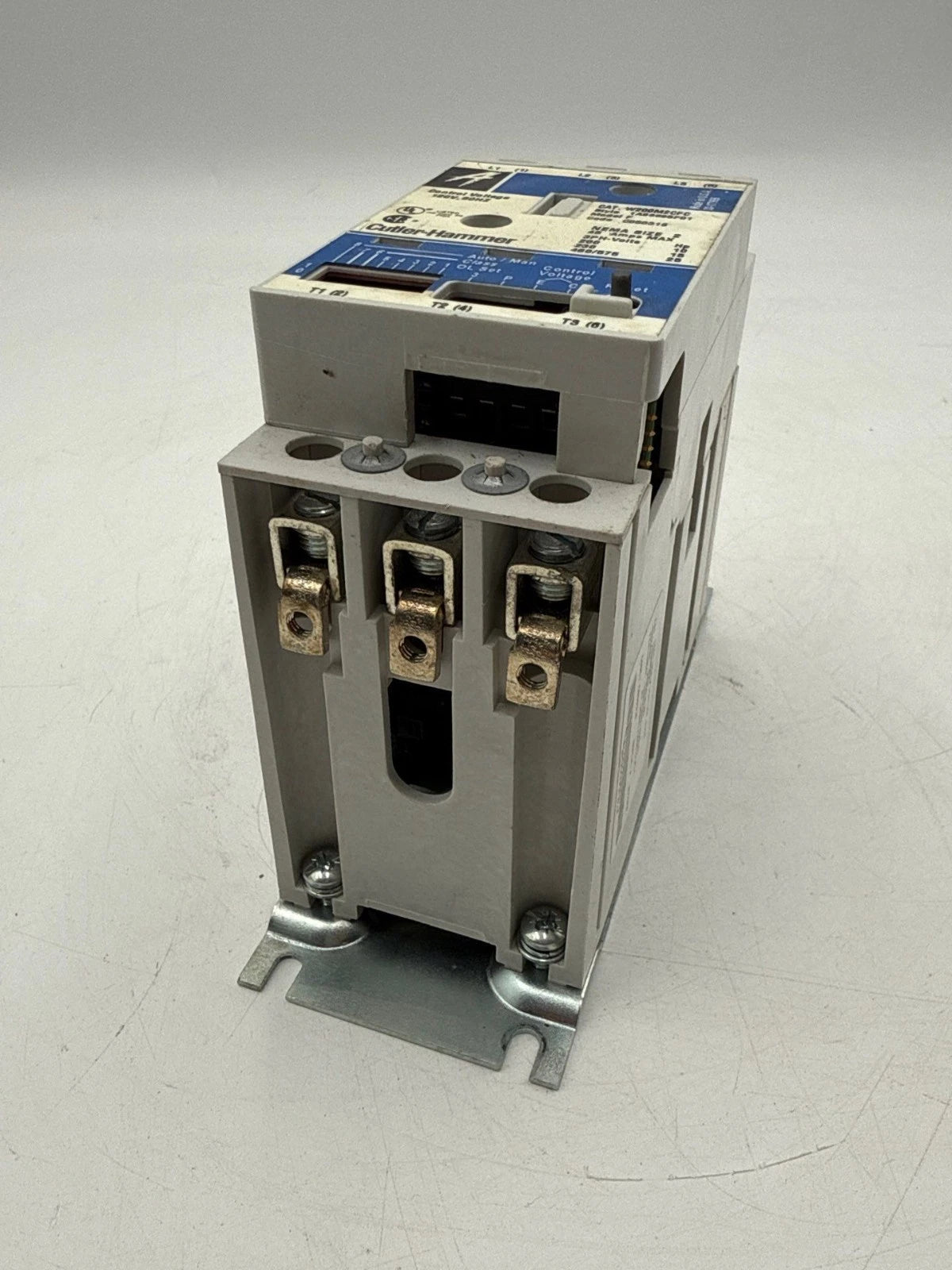 Cutler Hammer W200M2CFC Motor Starter NEMA Size 2 Control 120V 45A 3P 600V 3PH Used