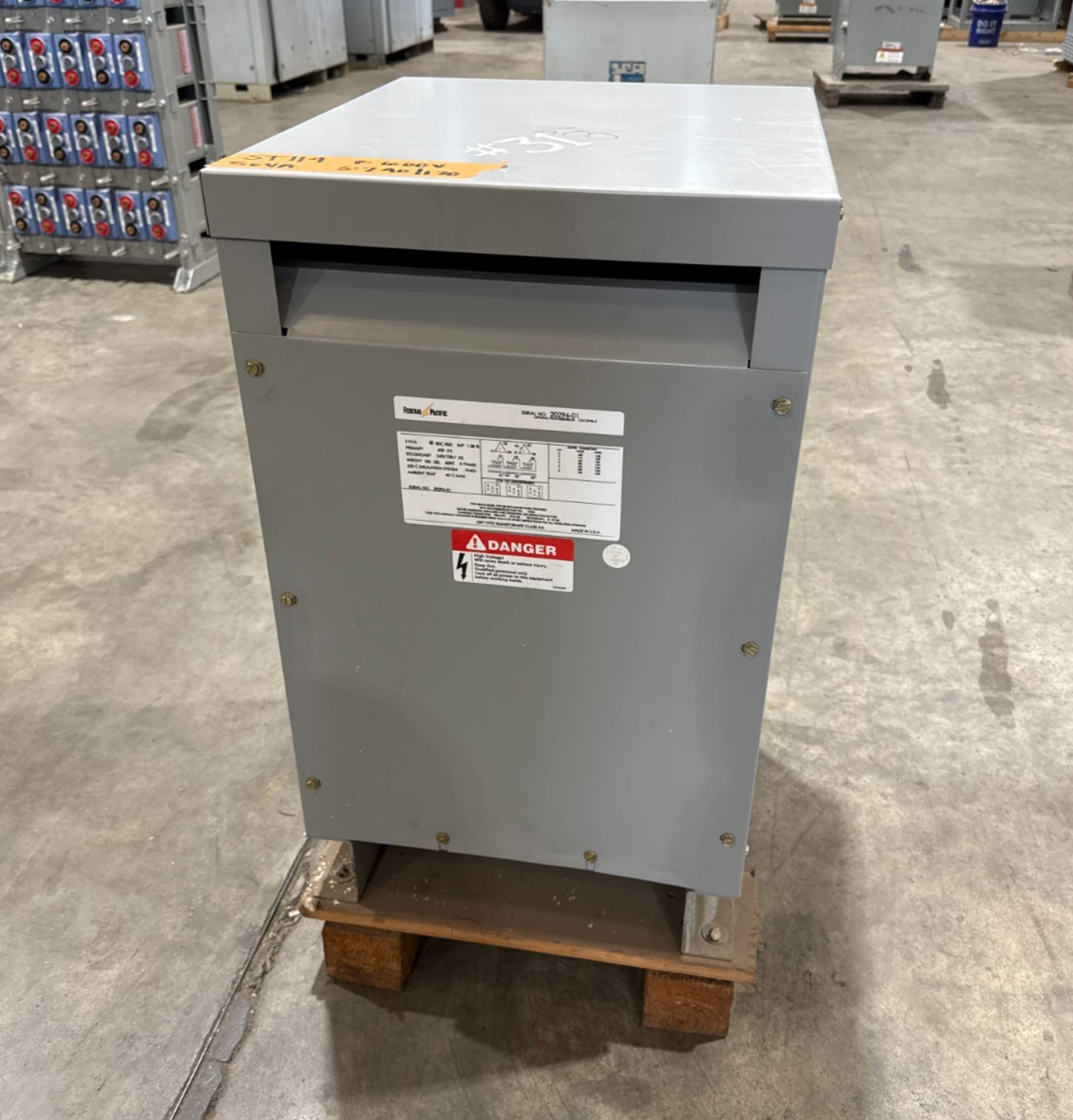 5 KVA Federal Pacific 20296-01 Transformer Pri 600V Sec 240/120V 3PH Indoor Encl New
