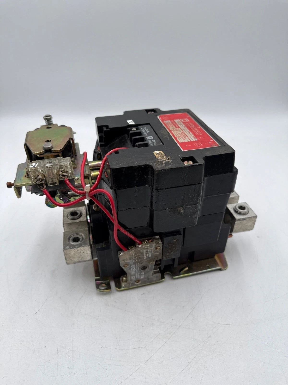 Square D 8903 SV011 Lighting Contactor Coil 440/480V 200A 3P 600V Mech Held Used