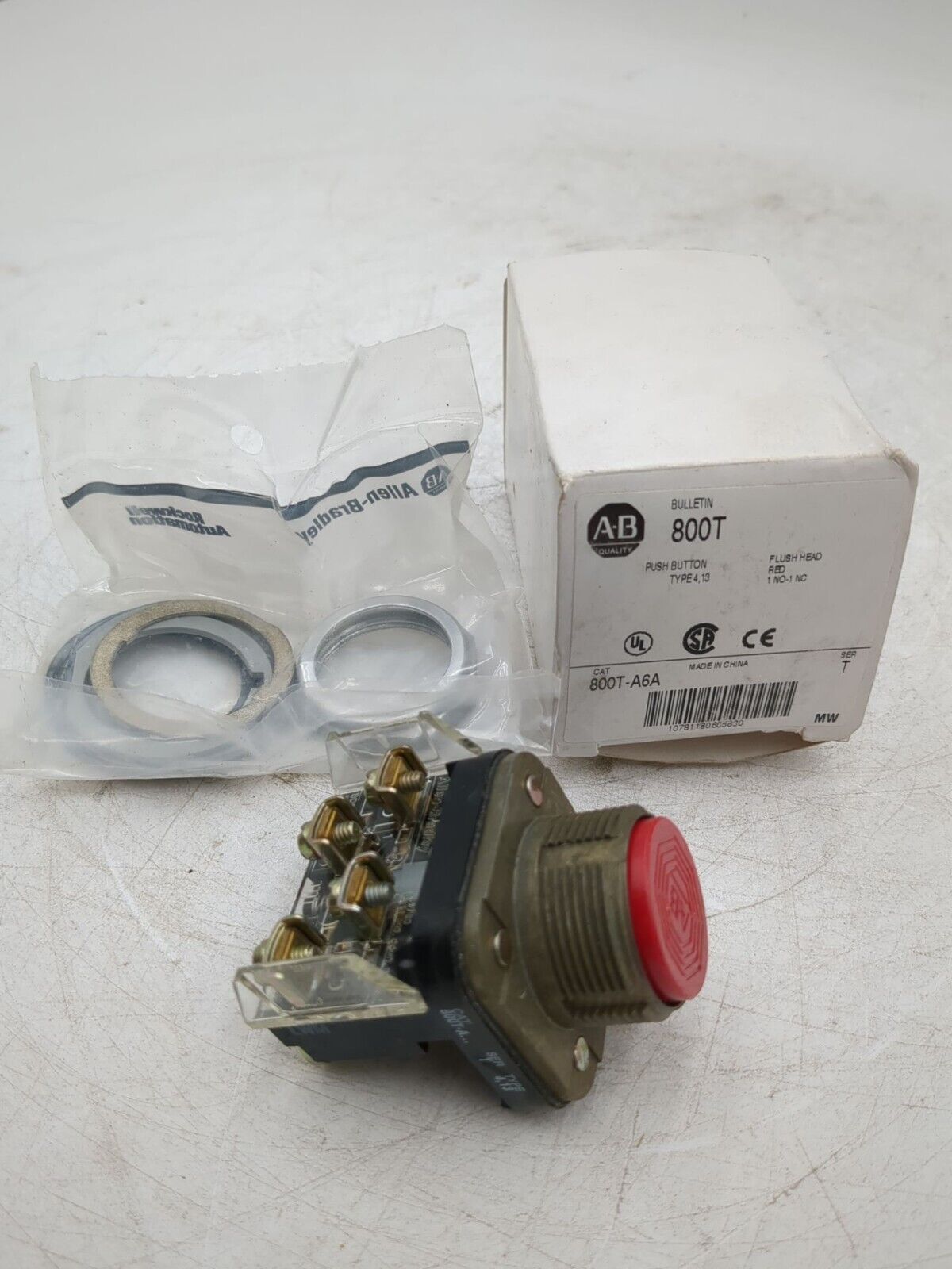 Allen-Bradley 800T-A6A New