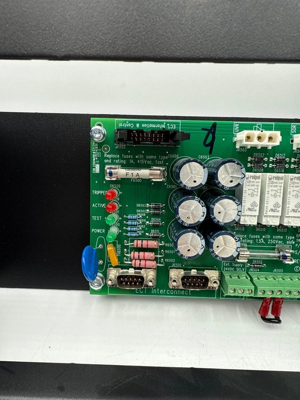 APC 640-4711B REV. 03 EPO Connection And Trip Board 6404711B With Enclosure Used