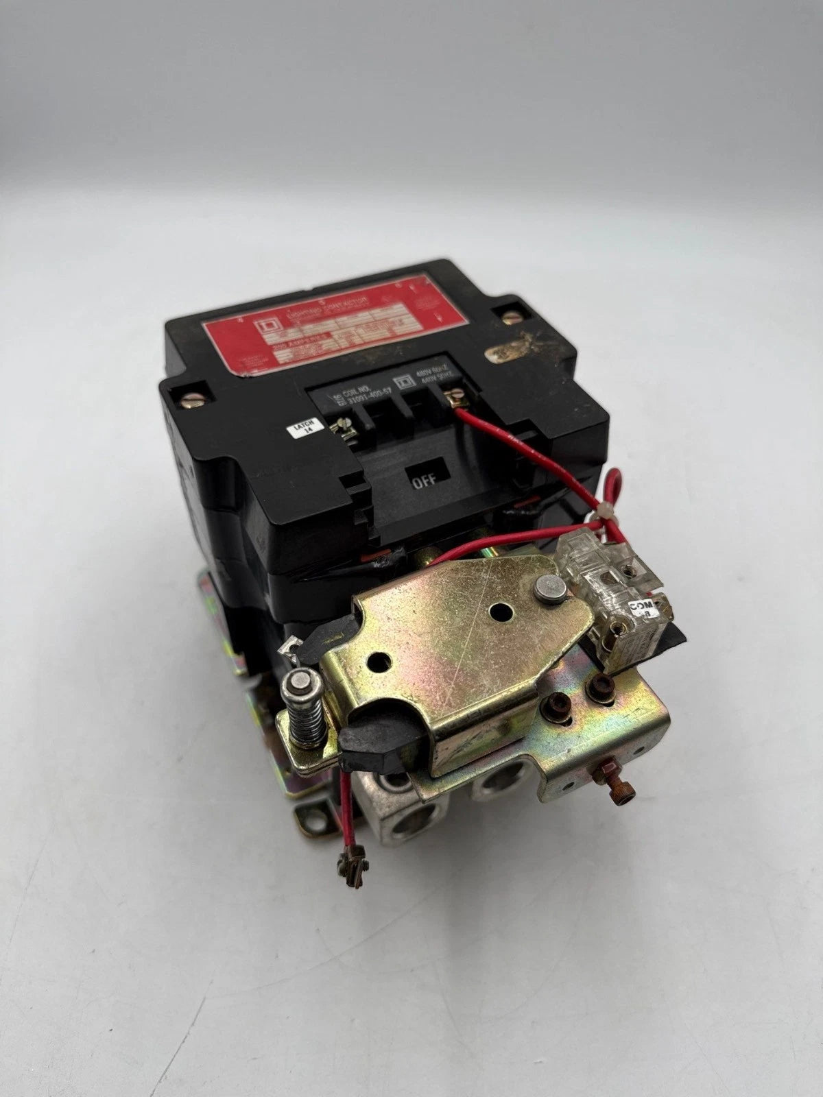 Square D 8903 SV011 Lighting Contactor Coil 440/480V 200A 3P 600V Mech Held Used