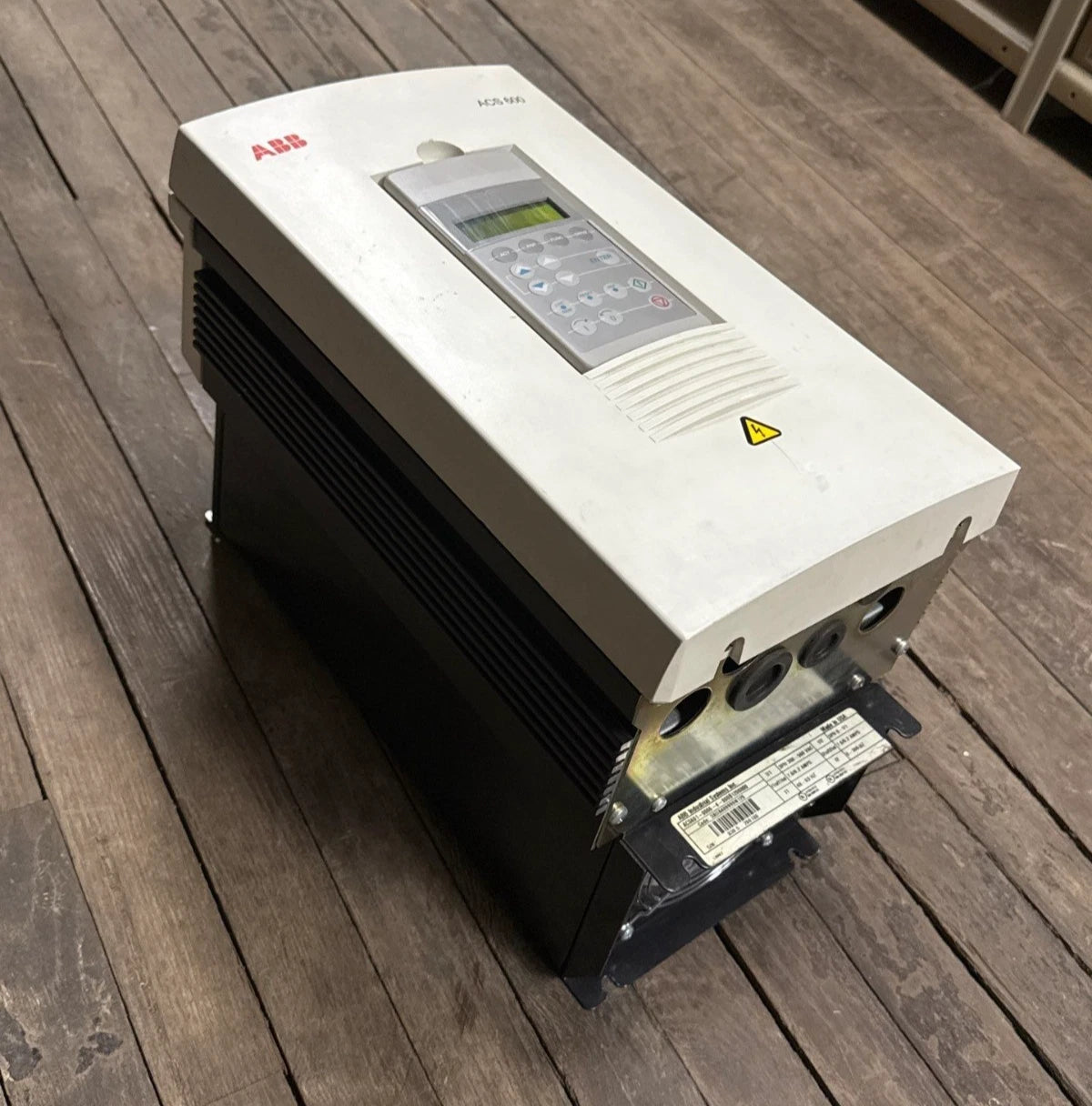 ABB ACS601-0006-4-000B1200800 Variable Freq Drive 5HP 380-500VAC 3PH 48-63Hz Used