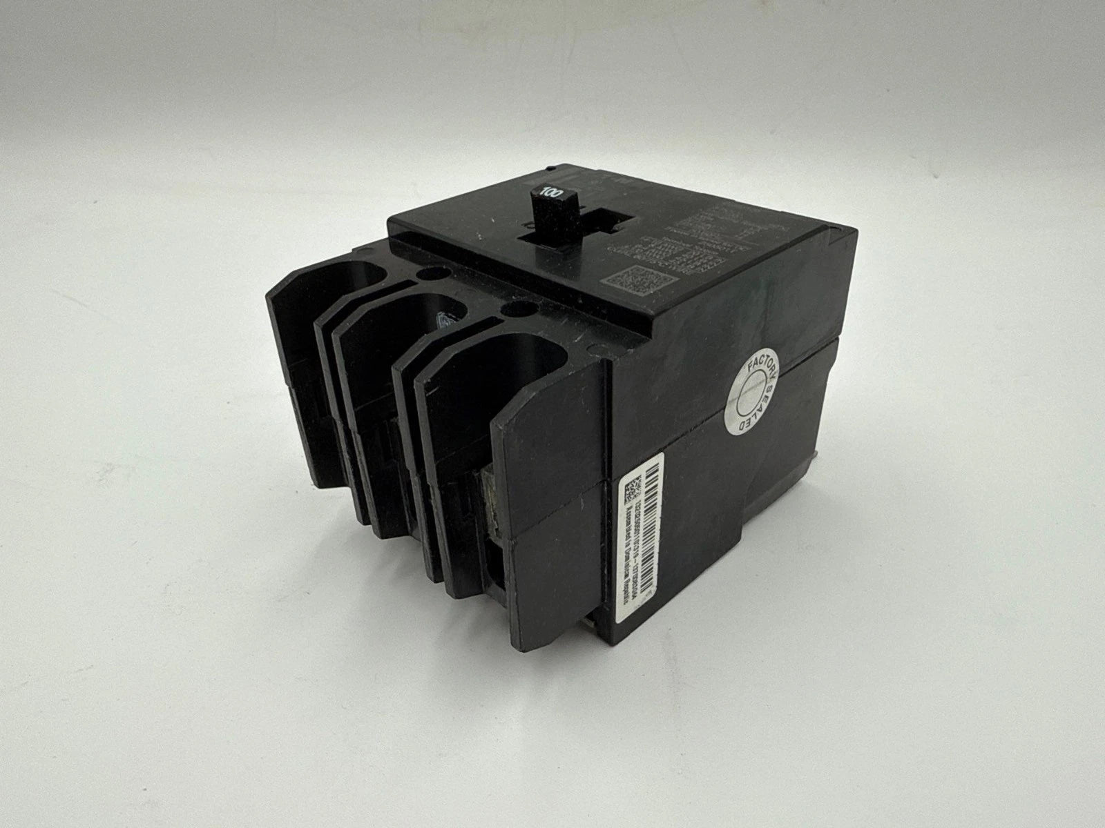 Eaton GHB3100 Circuit Breaker Bolt On 100A 277/480V 3P 14kA 100 Amp 3 Pole NEW Used