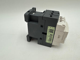 Schneider LC1D12U7 Contactor 12A 3P Coil 240VAC Non-Reversing 7.5 HP at 480V New