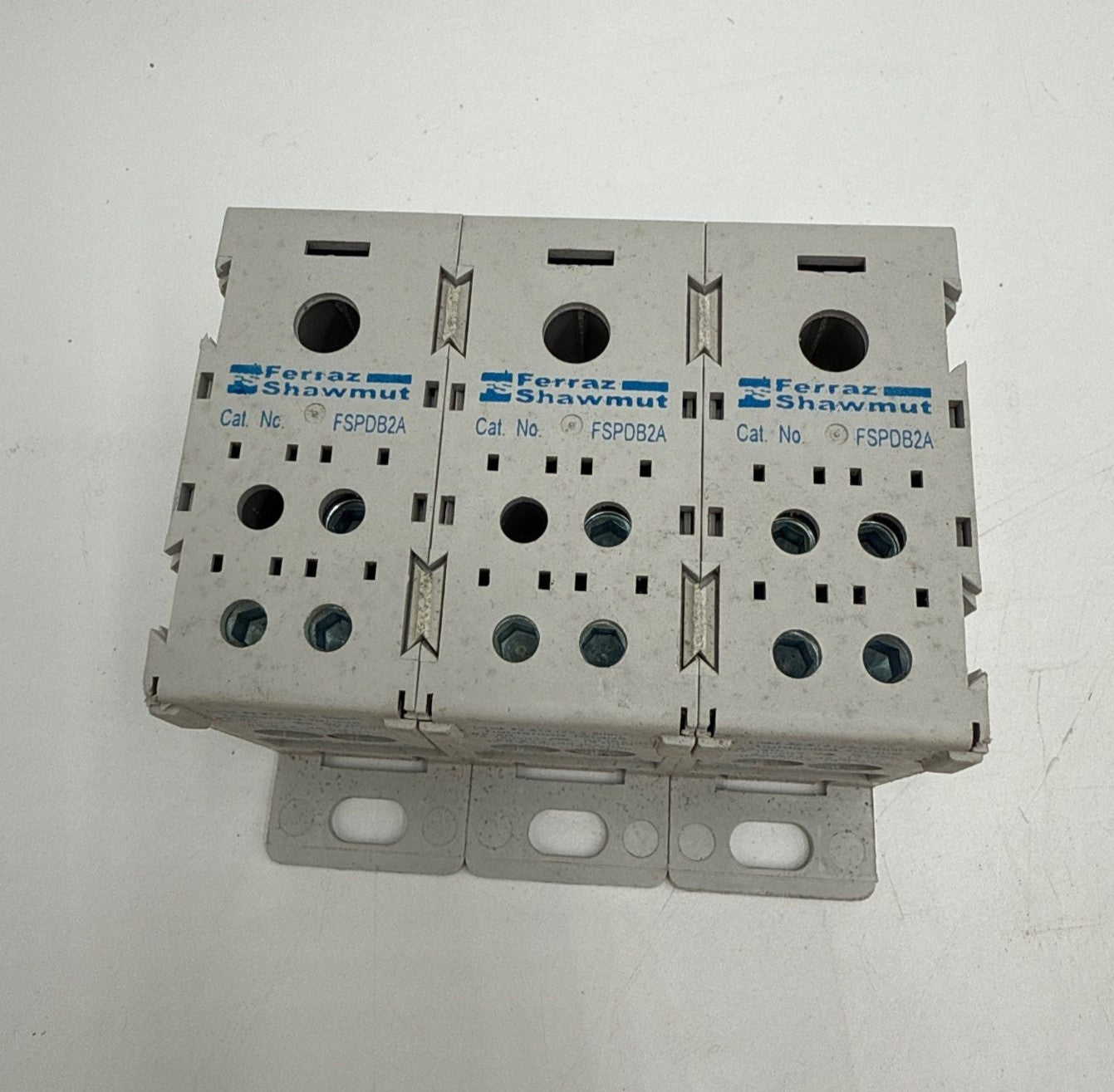 Ferraz Shawmut FSPDB2A Finger-Safe Power Distribution Block 600VAC 175A Used