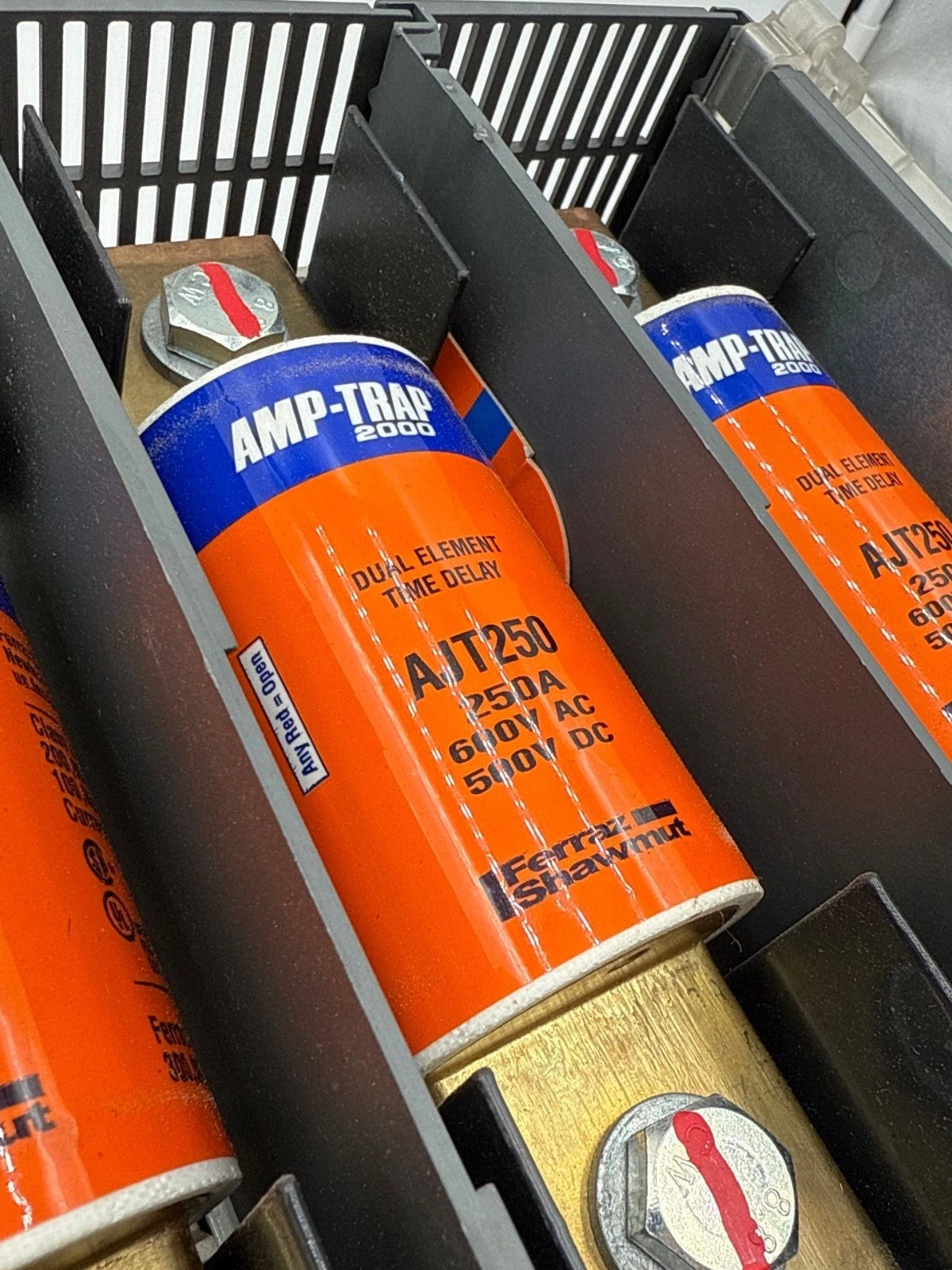 ABB OES400J3 Fused Disconnect Switch 400A 3P 600V 3PH 350HP Fuses AJT250 250 Amp Used