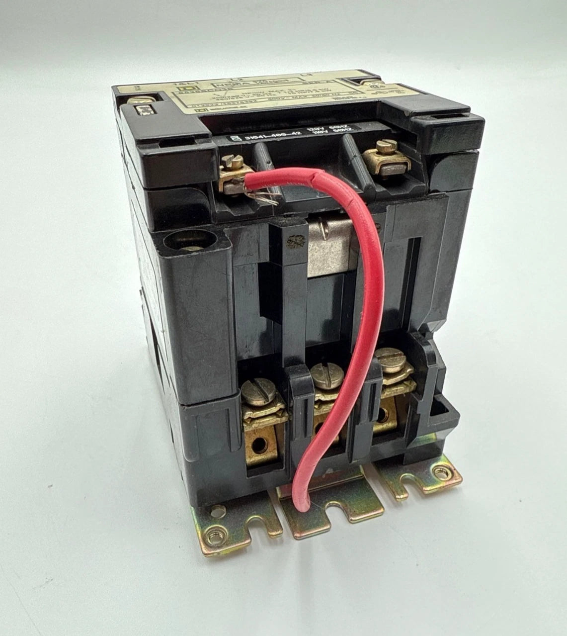 Square D 8536SCO3S Contactor NEMA Size 1 Coil 110/120V 3P 10HP 600V 31041-400-42 Used