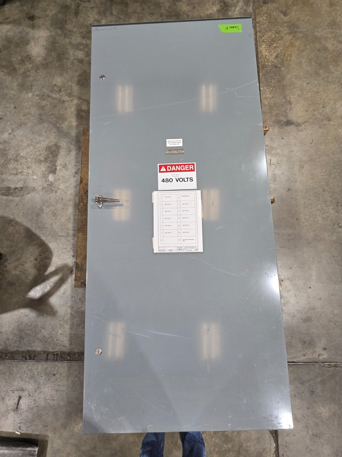 Square D I-Line Panel 225A 480V 3PH 3W MCB 225 Amp Main JLA36225SA 42Cir 3R Encl Used
