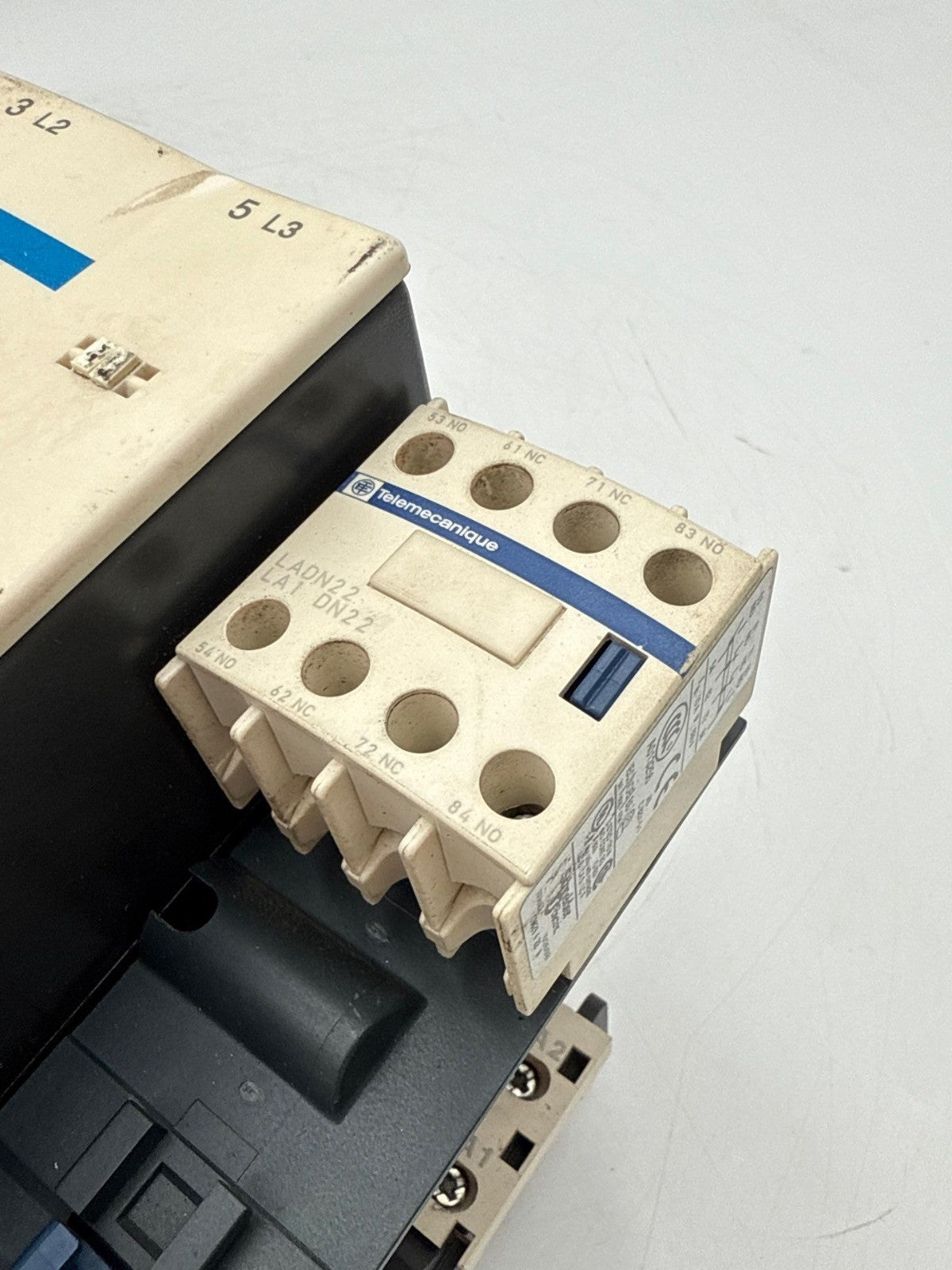 Telemecanique LC1F150 Contactor 150A 3P 440V 3PH Coil 127V 40-400Hz LX9FF127 Used