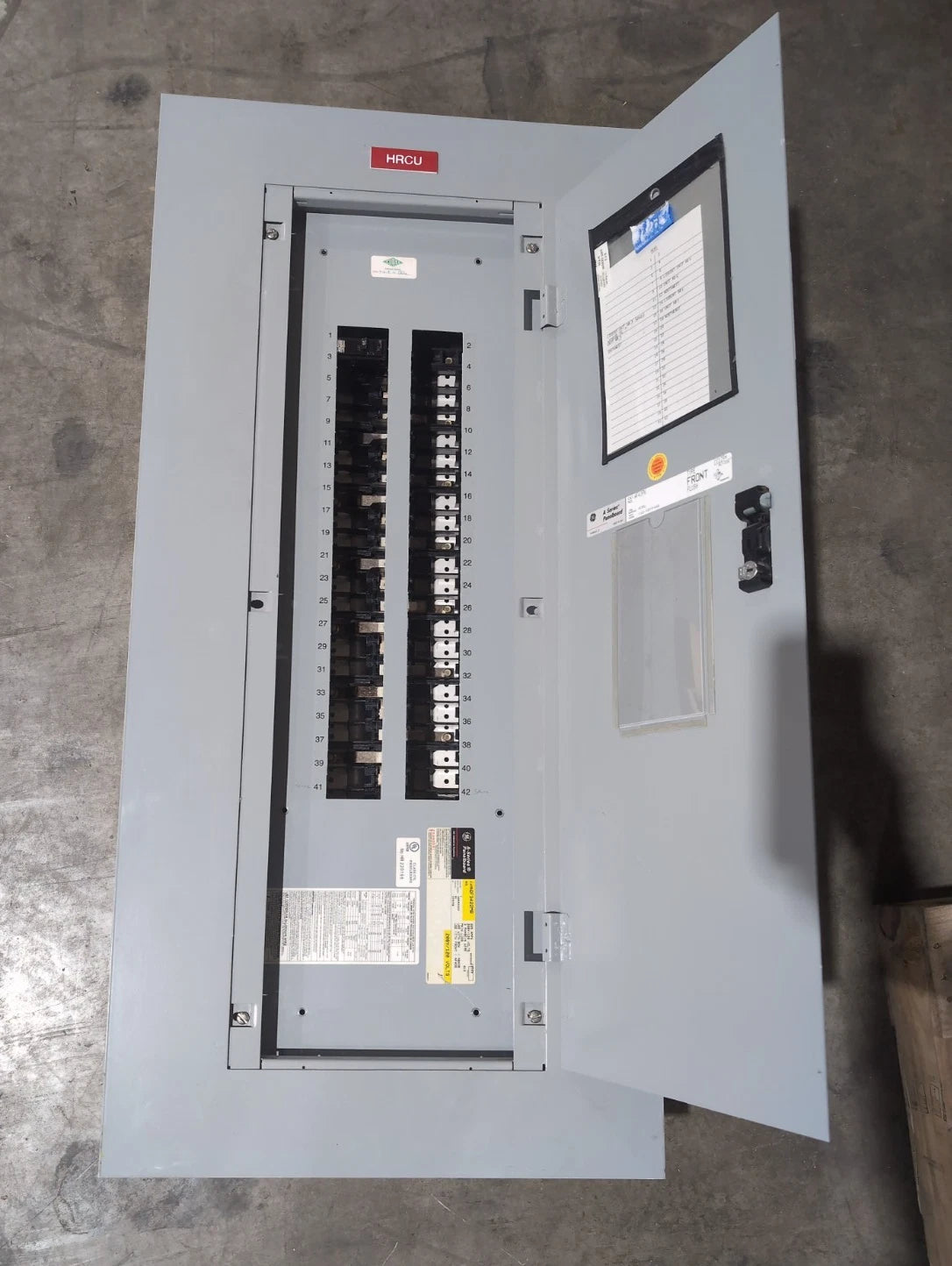 GE AQF3422MB Panelboard 225A 208/120V 3PH 4W MLO Panel 225 Amp 42 Circuit Used