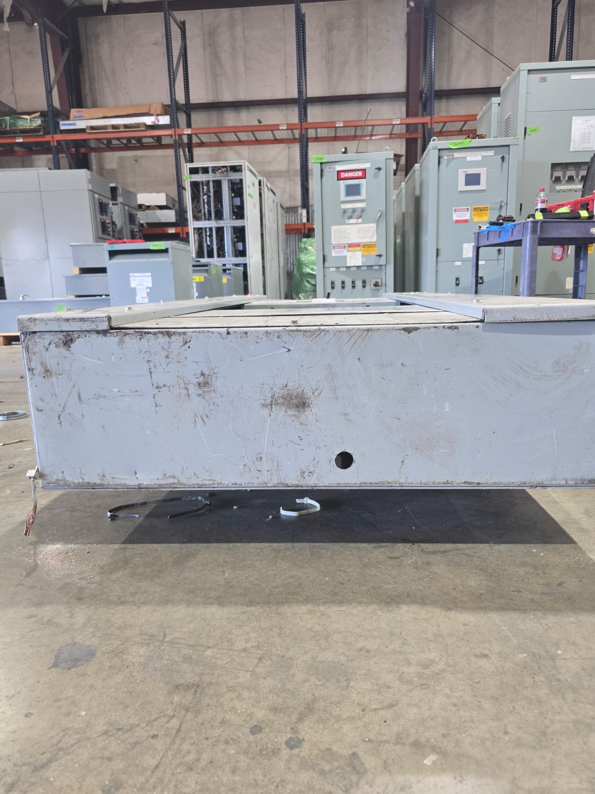 Eaton PRL4 Panelboard 1200A 480V 3PH 3W MCB Panel 1200 Amp HND312T33W Indoor Used