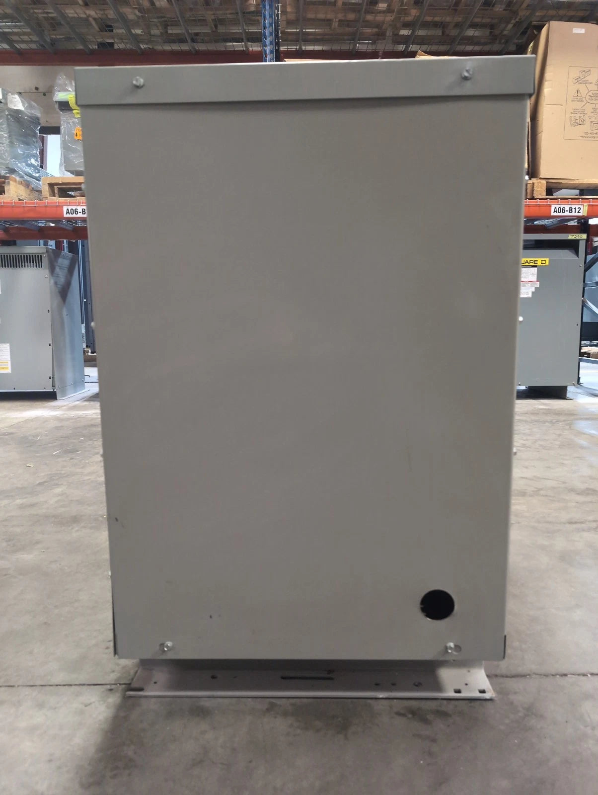75KVA GE 3PH 9T23B3874 Transformer Pri 480V Sec 208/120V Type QL Indoor 60Hz Used