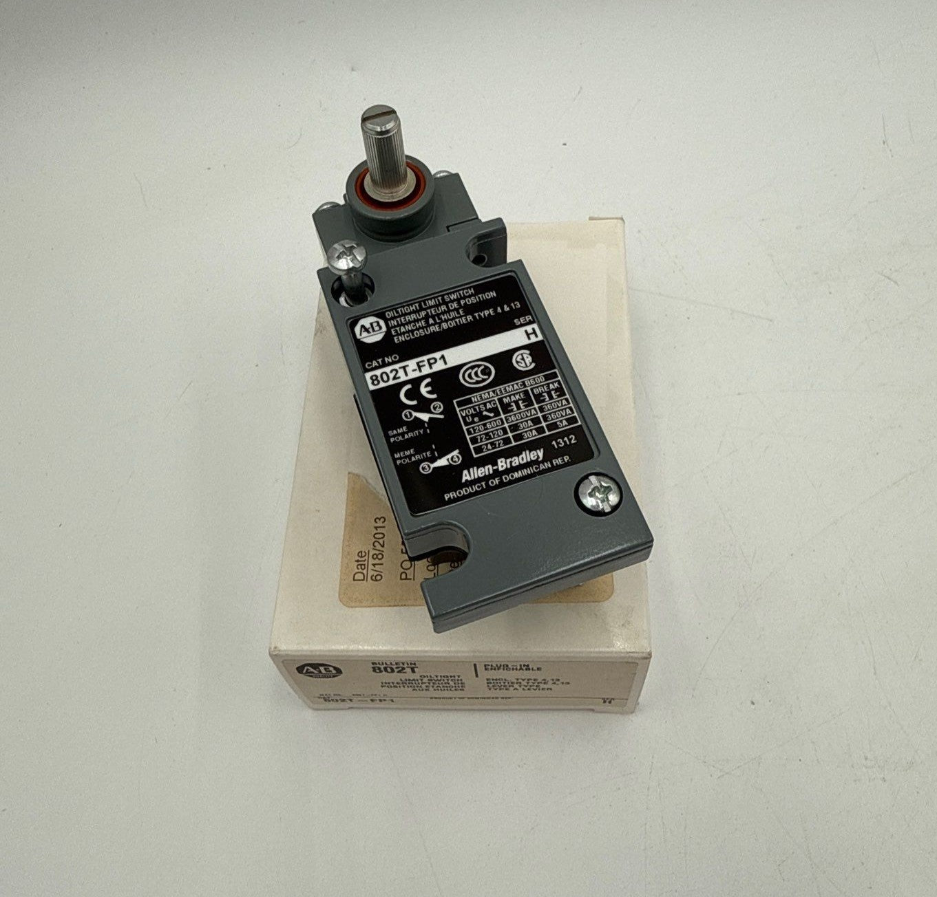 Allen Bradley 802T-FP1 Limit Switch Oiltight Plug In Bulletin 802T New