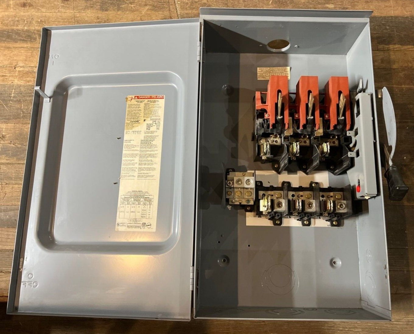 Square D D324NRB Used