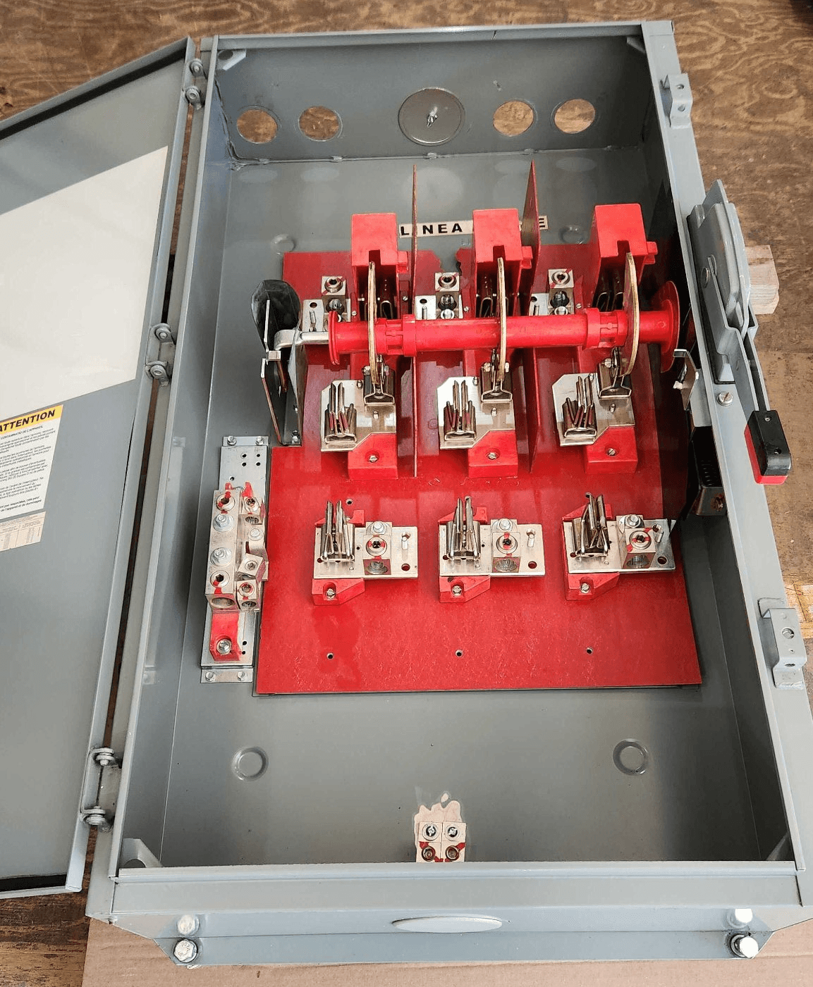 Square D H365AWK Disconnect — image 1 of 8