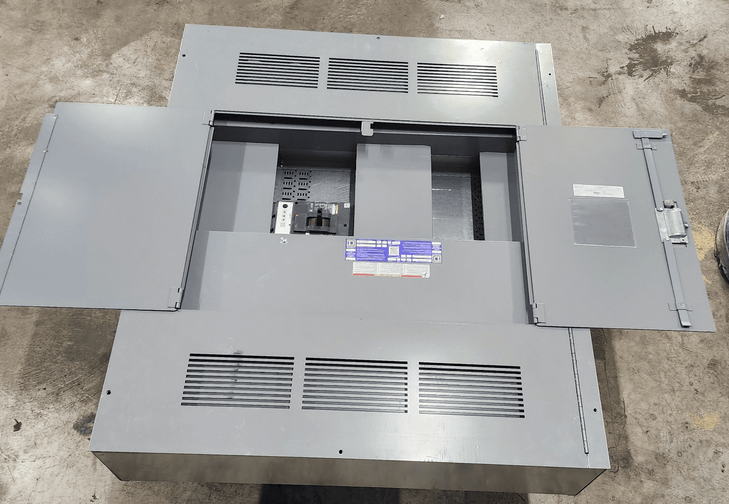Square D 44439116640190001 E1 Panelboard 800A 480Y/277V 24 Cir NEMA 1 – image 1