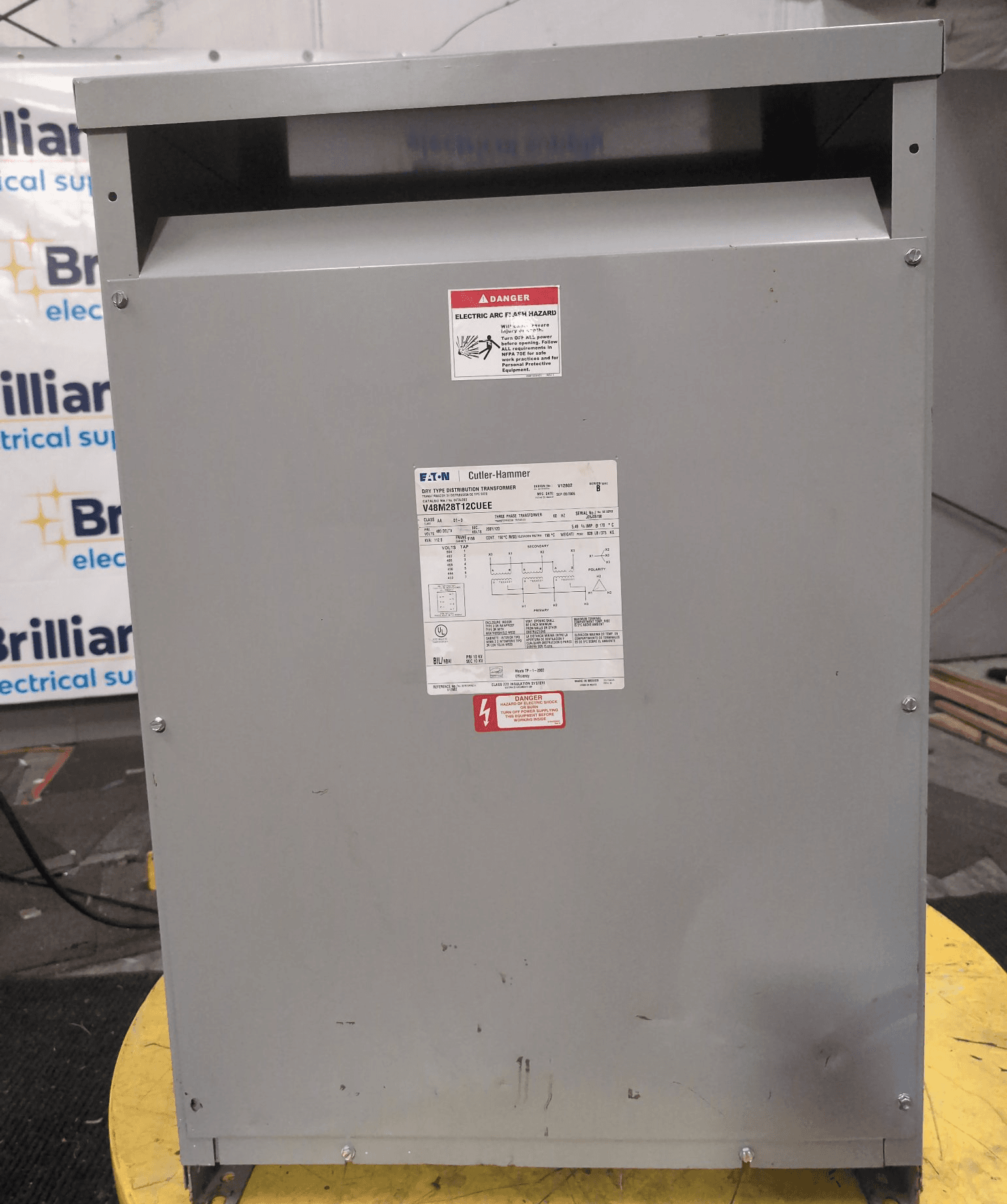Eaton V48M28T12CUEE Dry Type Transformer 112.5 kVA 480V 208/120V NEMA 2 – image 1
