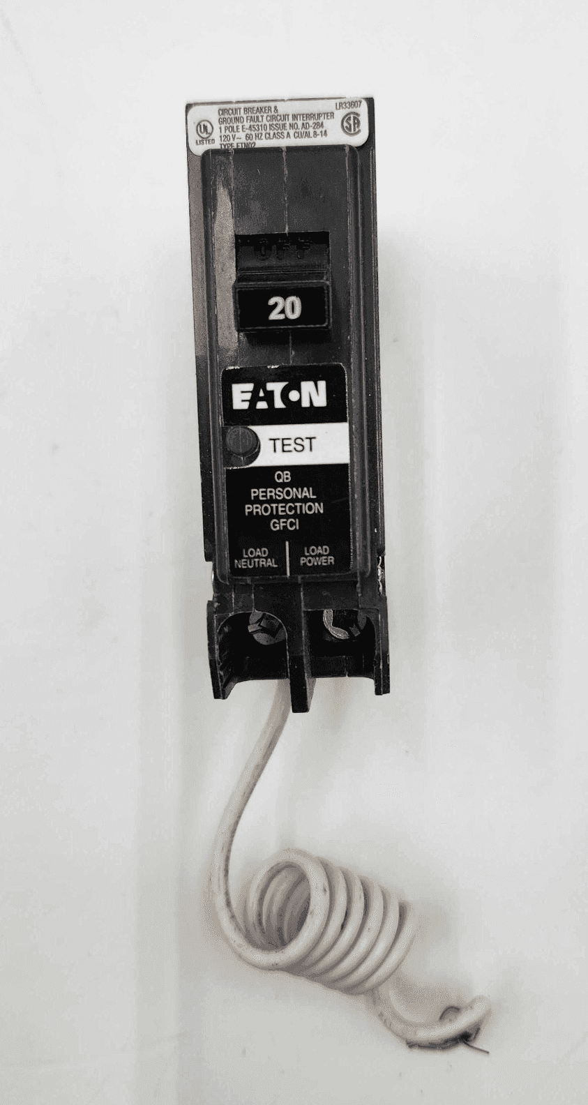 Eaton QB1020GF Circuit Breaker — image 1 of 6