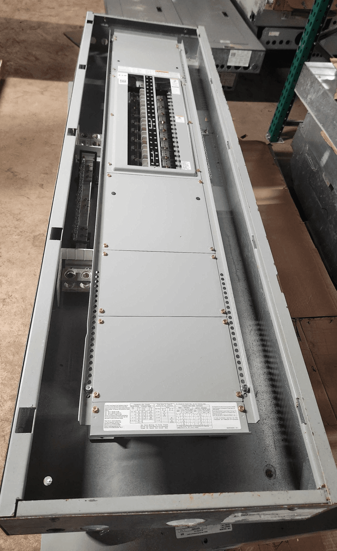 Eaton PRL1A Panelboard 400A 120/240V MLO 42 Cir NEMA 1