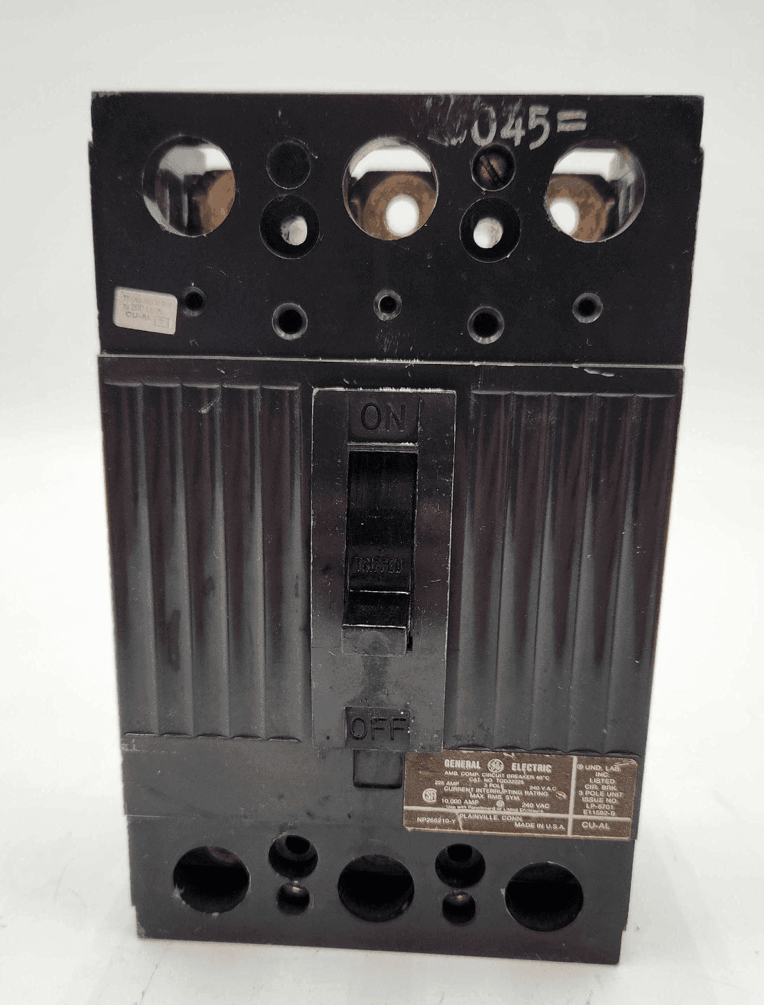 GE TQD32225 Circuit Breaker 225A 240V 3P TQD Series