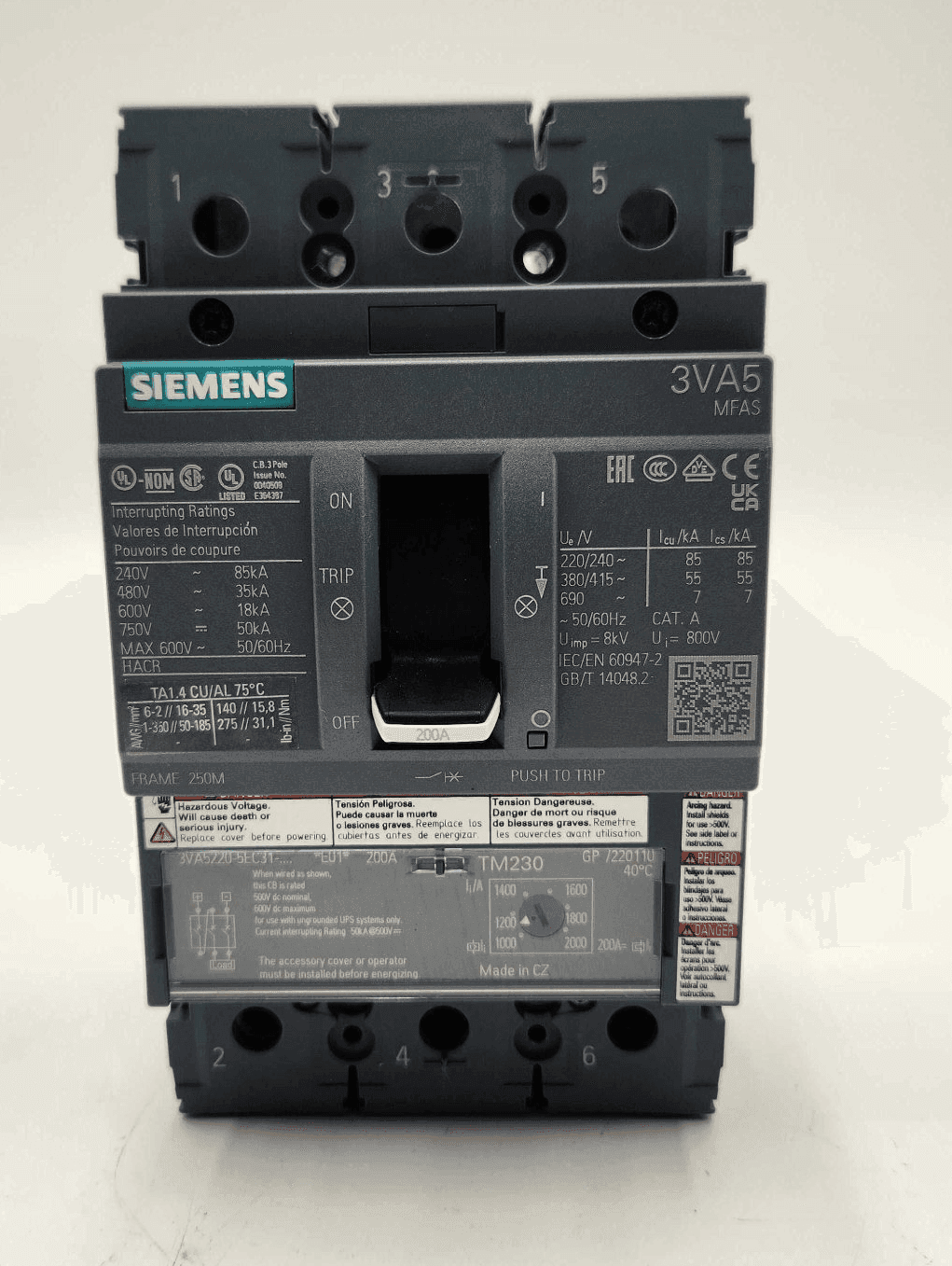 Siemens 3VA5220-5EC31-0AA0 Circuit Breaker 200A 600V 3P