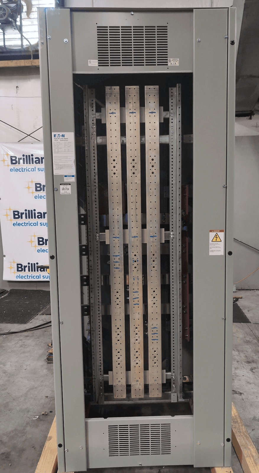 Eaton PRLX Switchboard — image 1 of 11